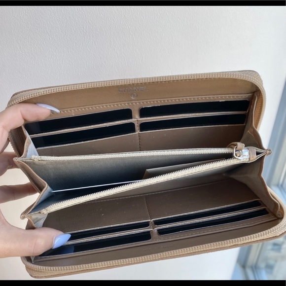 Chanel Caviar Wallet Beige - Picture 7 of 8